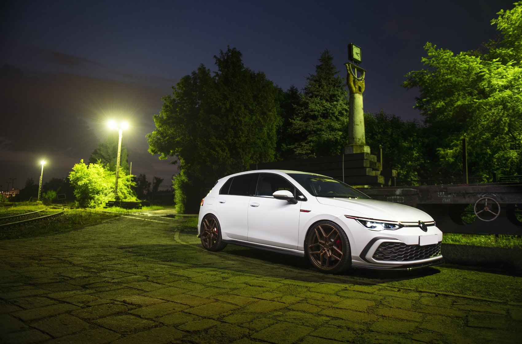 Volkswagen Golf / R / GTI