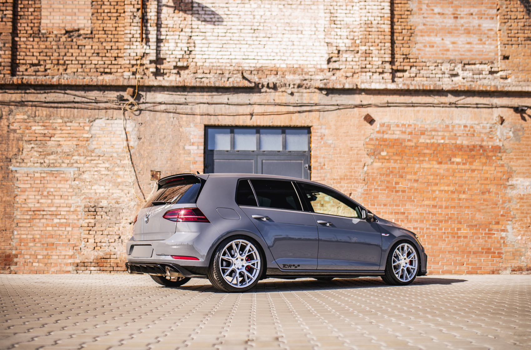 VW Golf mk7 GTI TCR