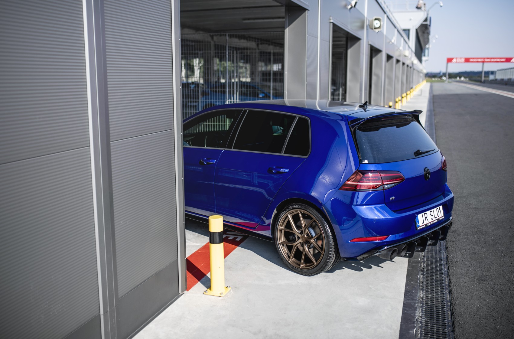 Volkswagen Golf / R / GTI