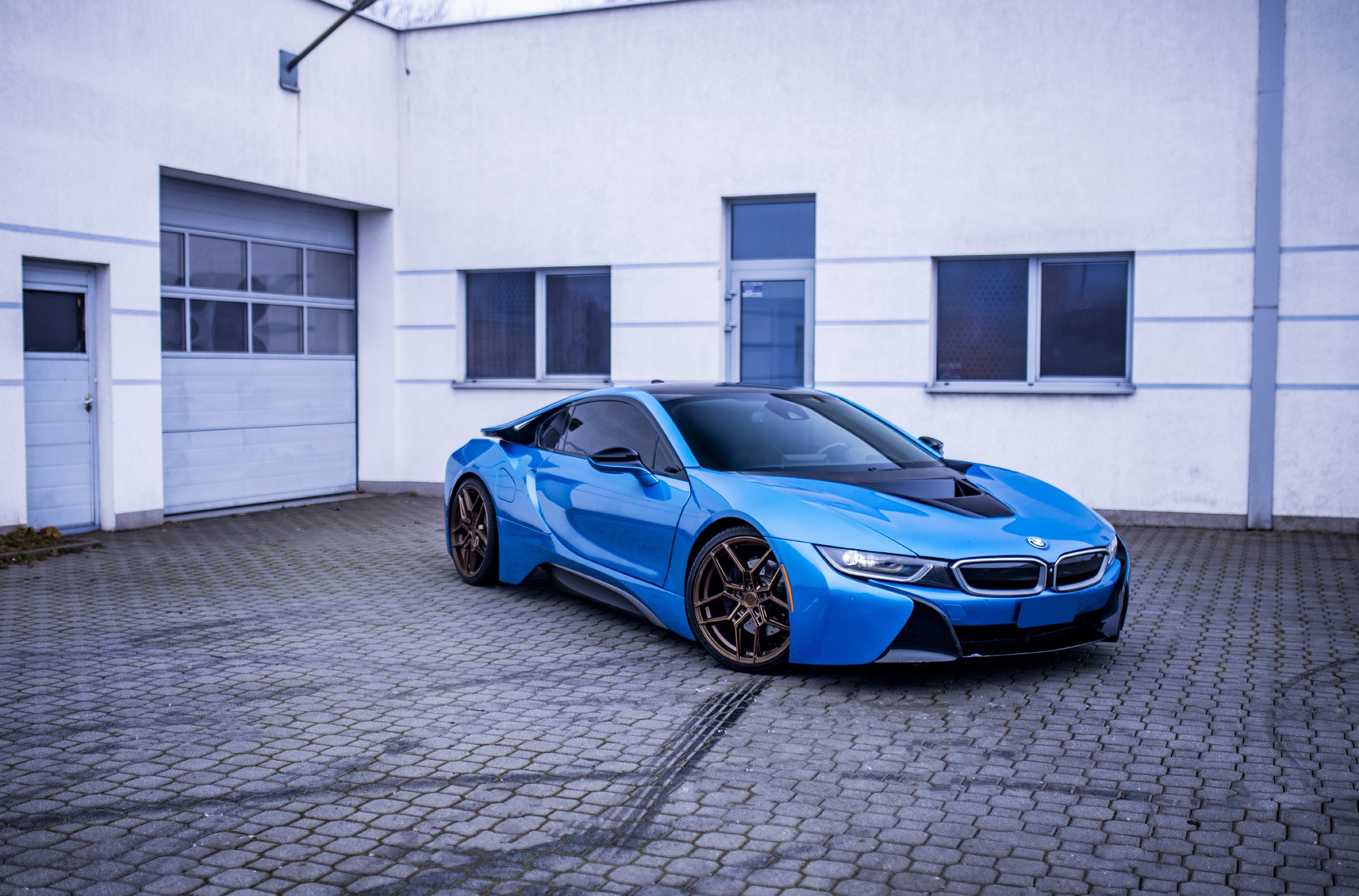 BMW i8