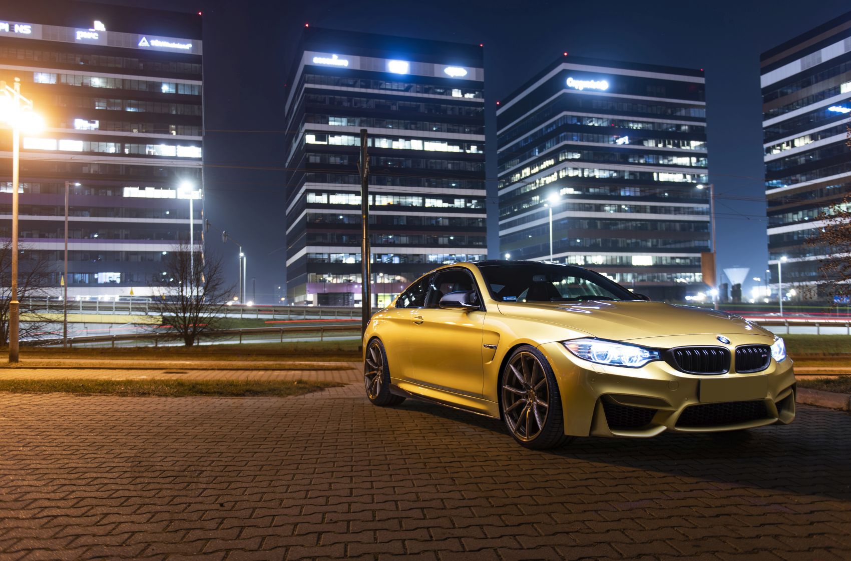 BMW 4 Series / M4