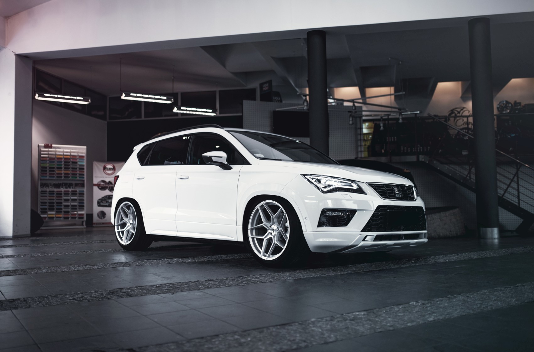 japan-racing-jr34-304-01