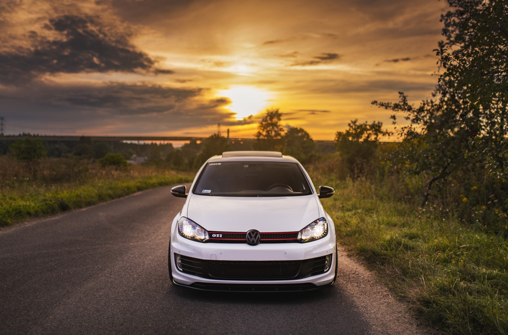 Volkswagen Golf / R / GTI