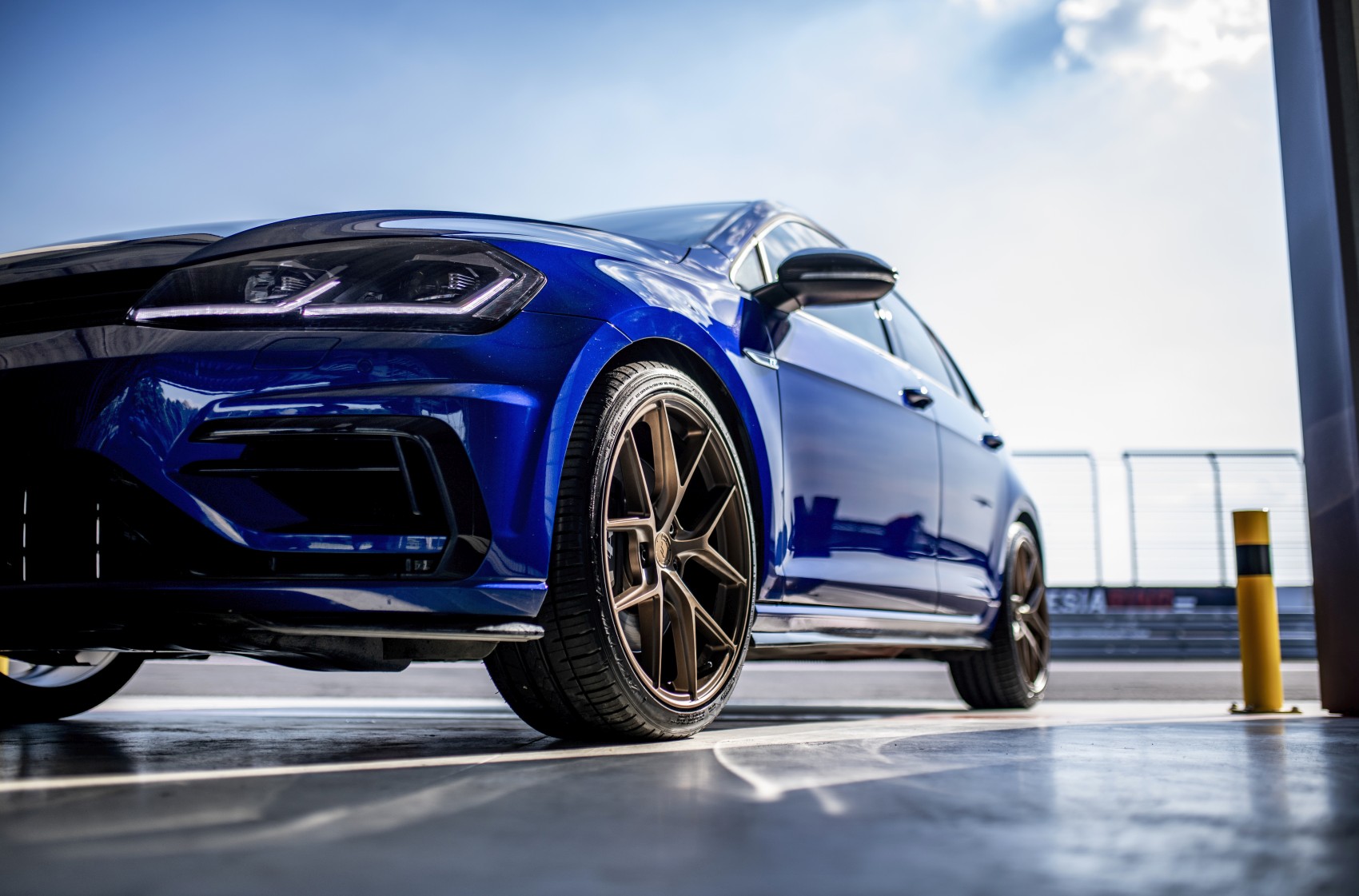 Volkswagen Golf / R / GTI