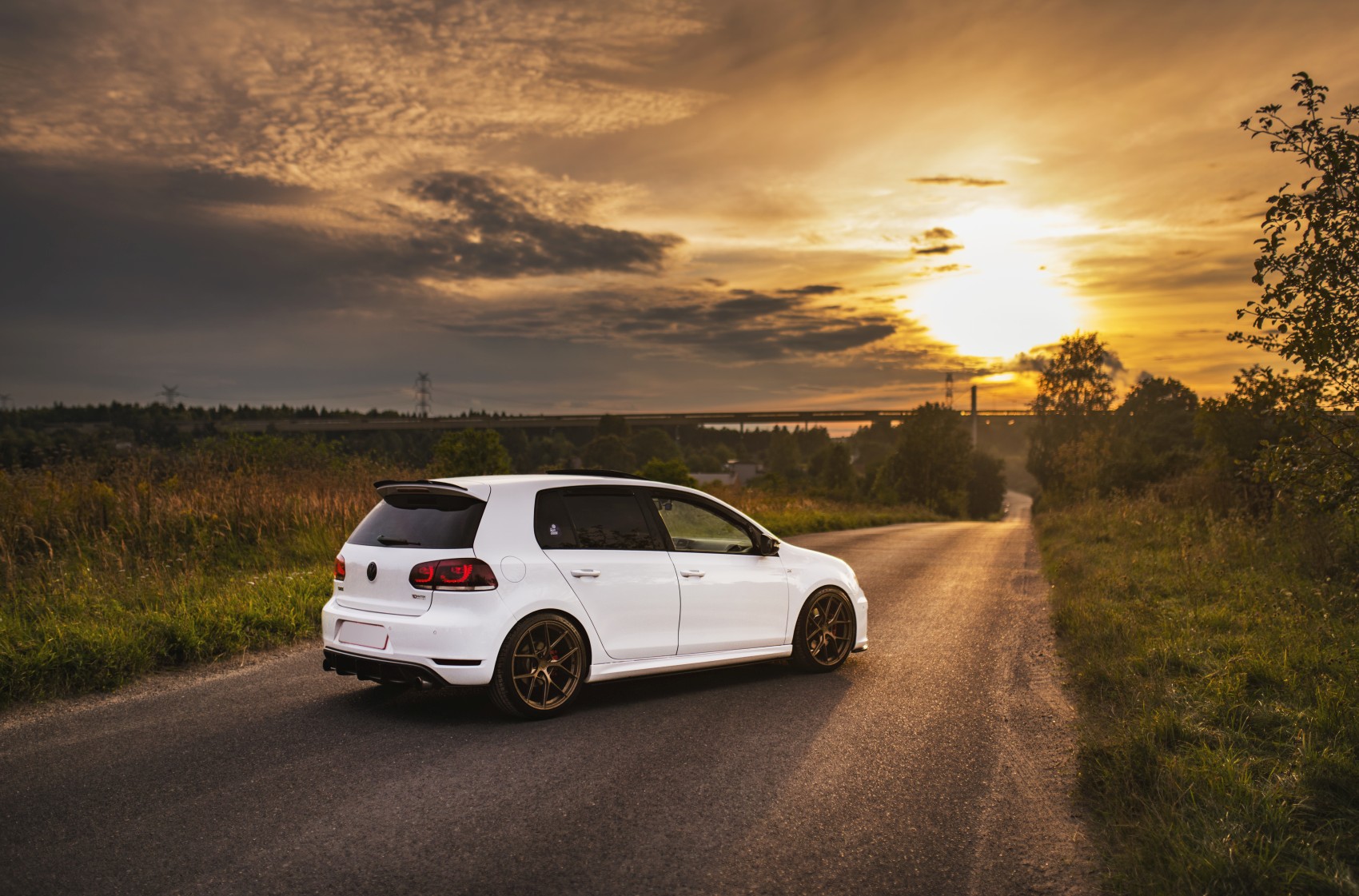 Volkswagen Golf / R / GTI