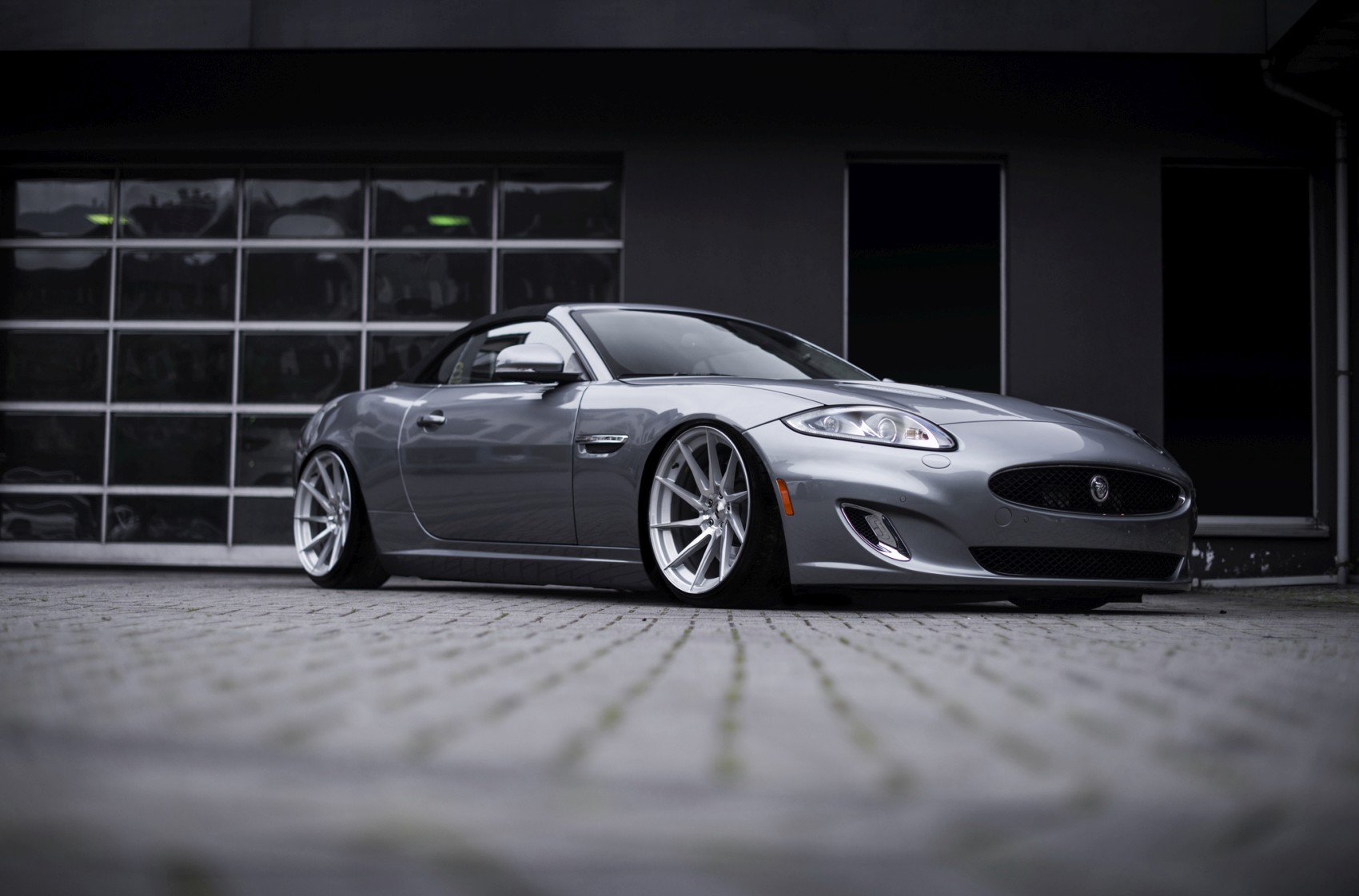 Jaguar XKR
