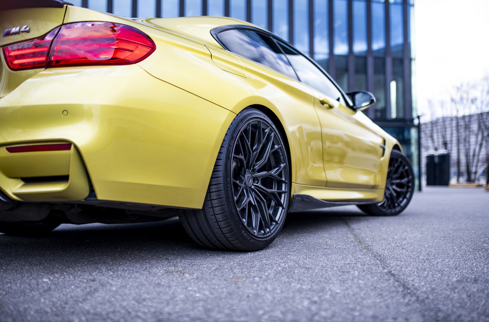 BMW 4 Series / M4