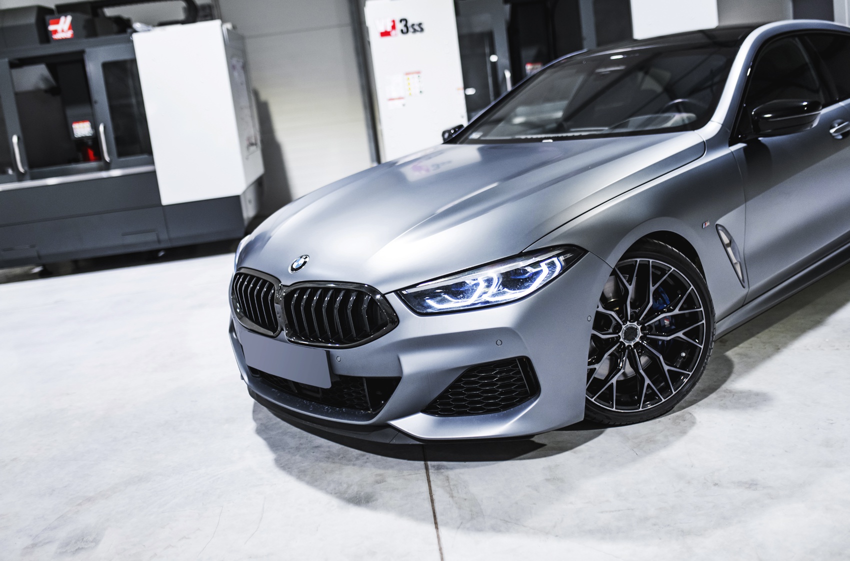 BMW 8 Series / M8