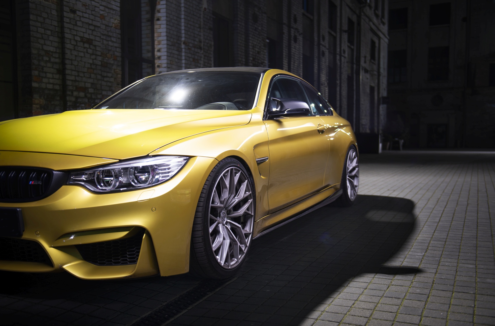 BMW 4 Series / M4