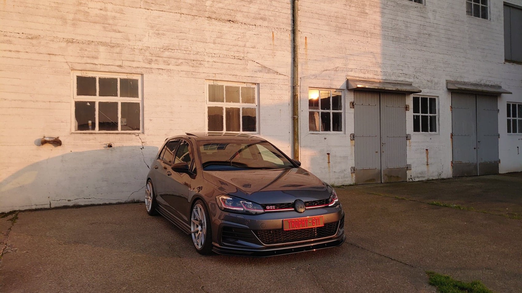 Volkswagen Golf / R / GTI