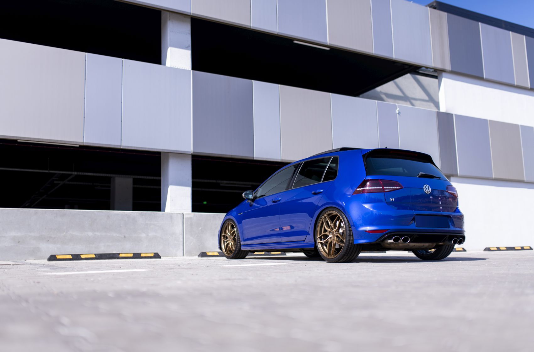 Volkswagen Golf / R / GTI
