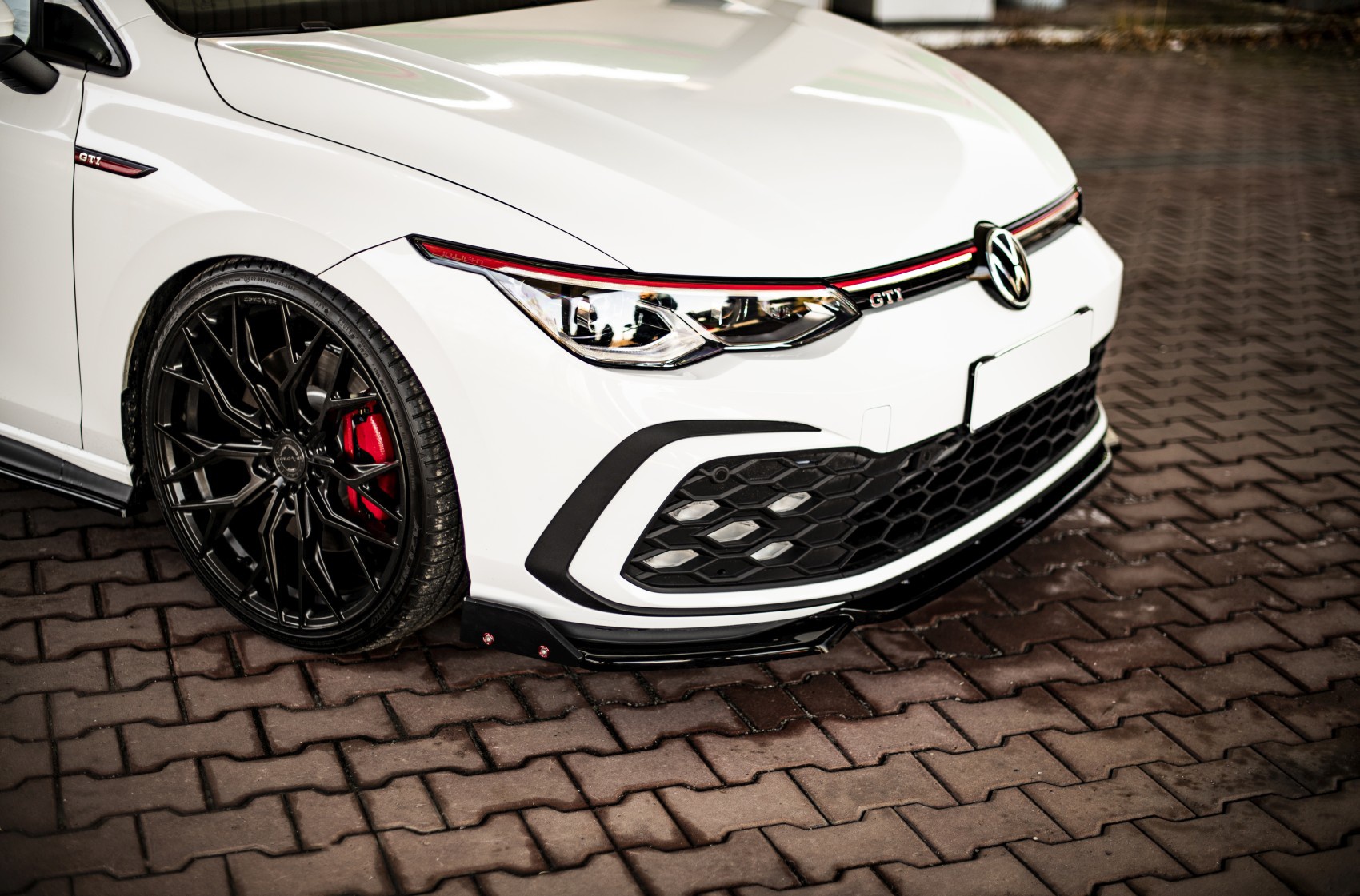 Volkswagen Golf / R / GTI