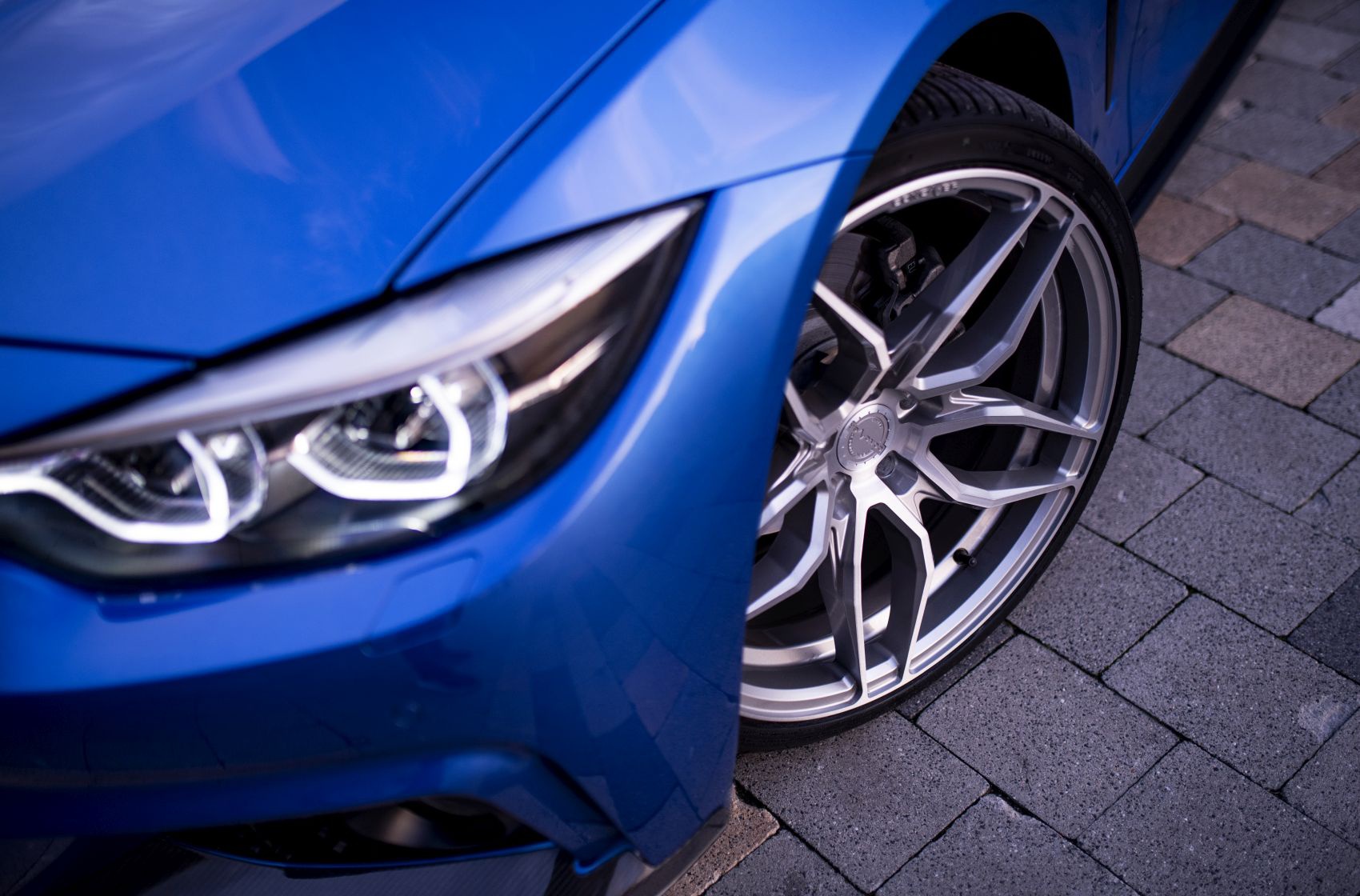 BMW 4 Series / M4