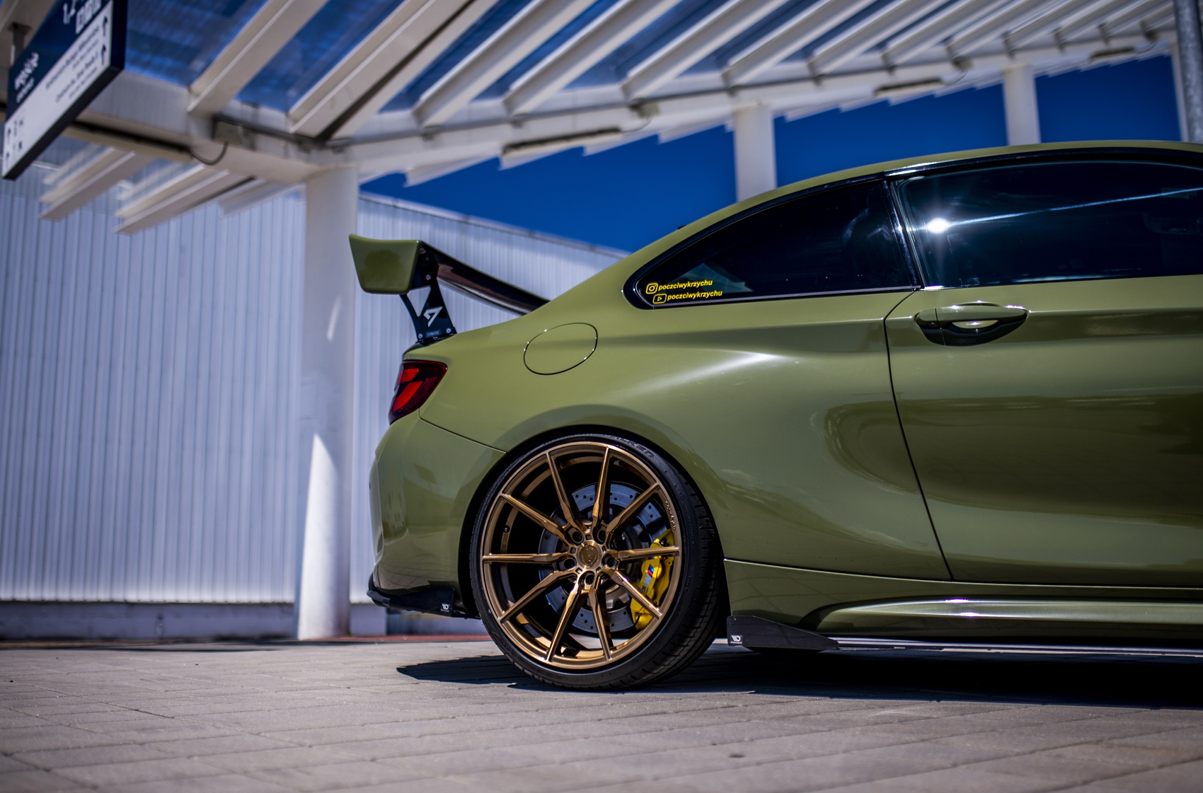 BMW 2 series / M2