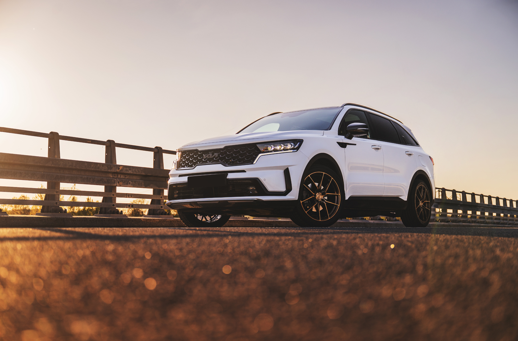 japan-racing-jr44-2483-01