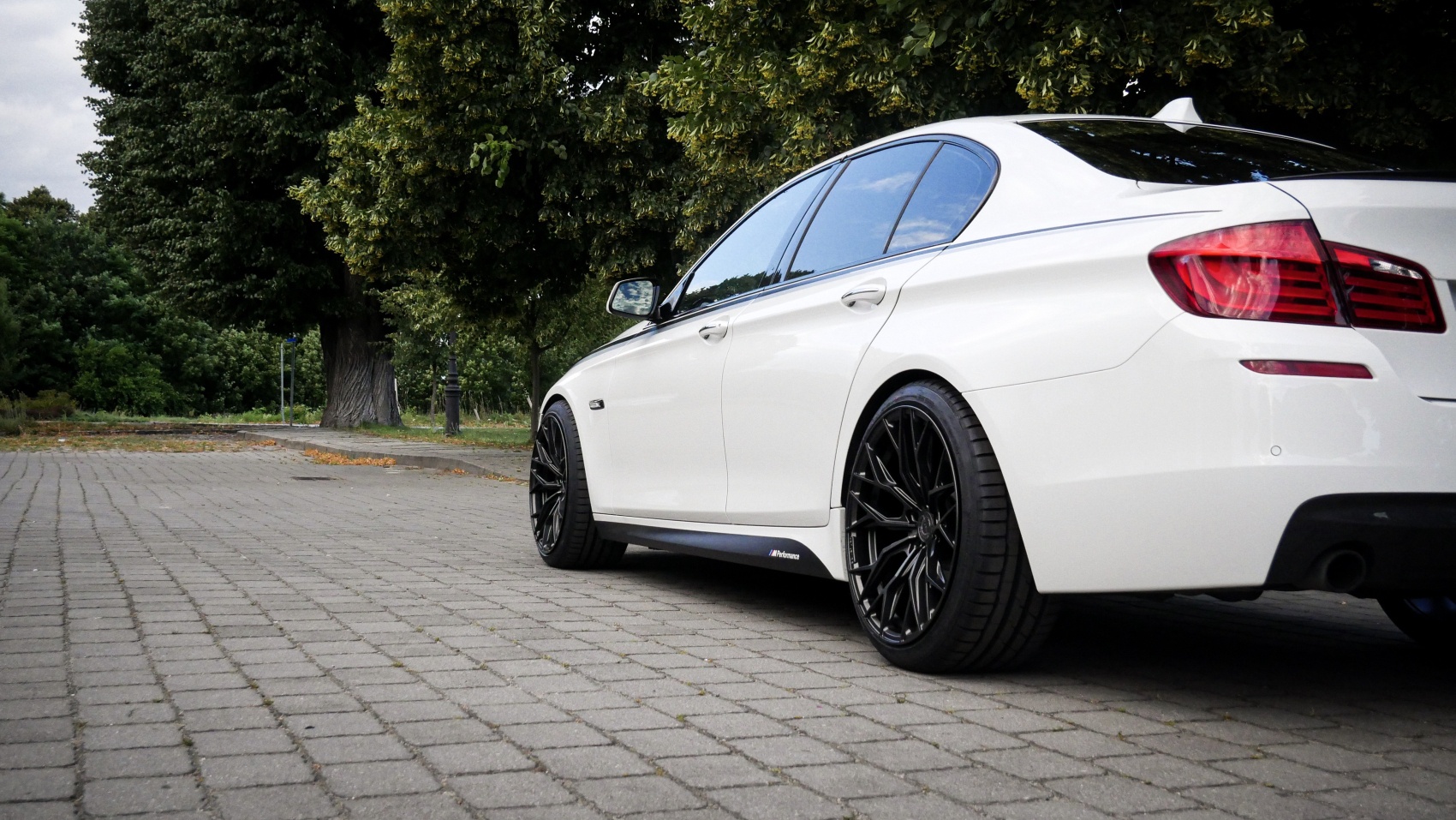 BMW 5 Series / M5