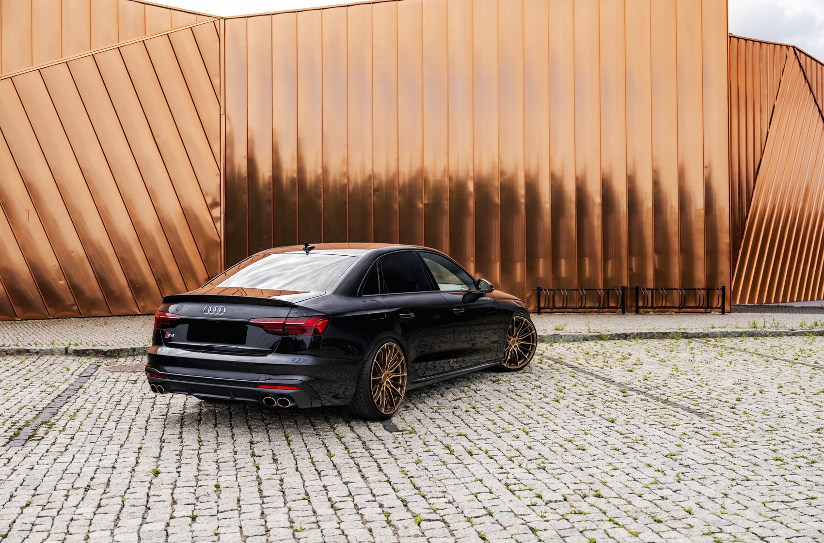 Audi A4 / S4 / RS4