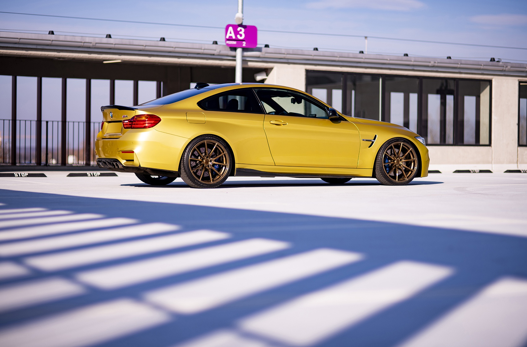 BMW 4 Series / M4