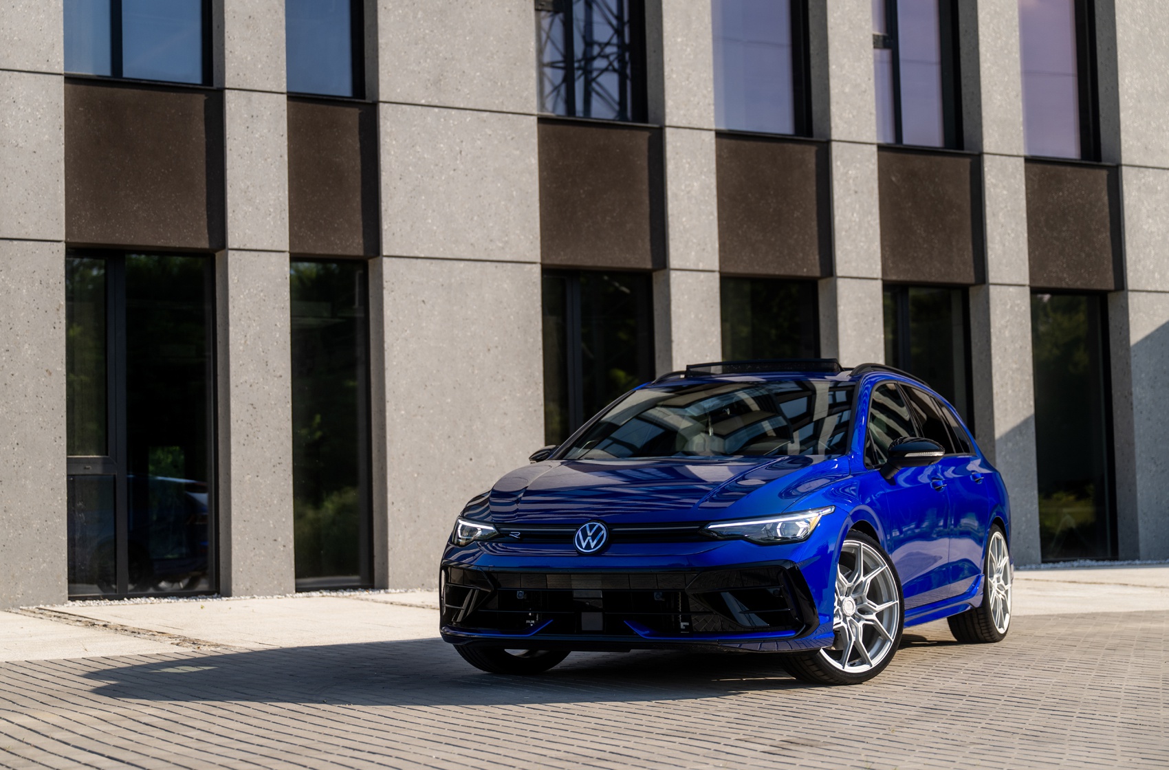 vesser-vsr3-volkswagen-golf-r-182-01