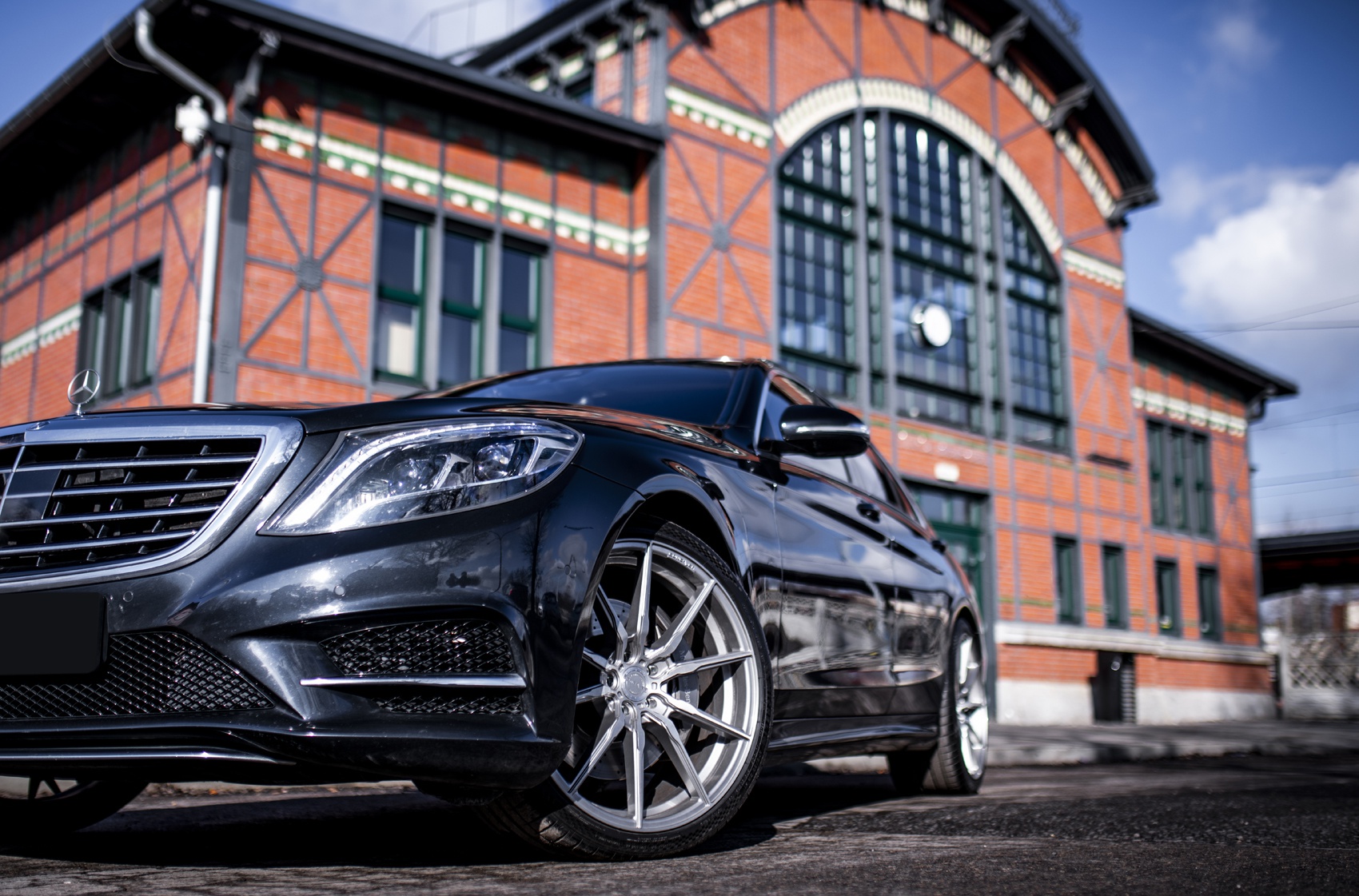 Mercedes-Benz S Class / S63