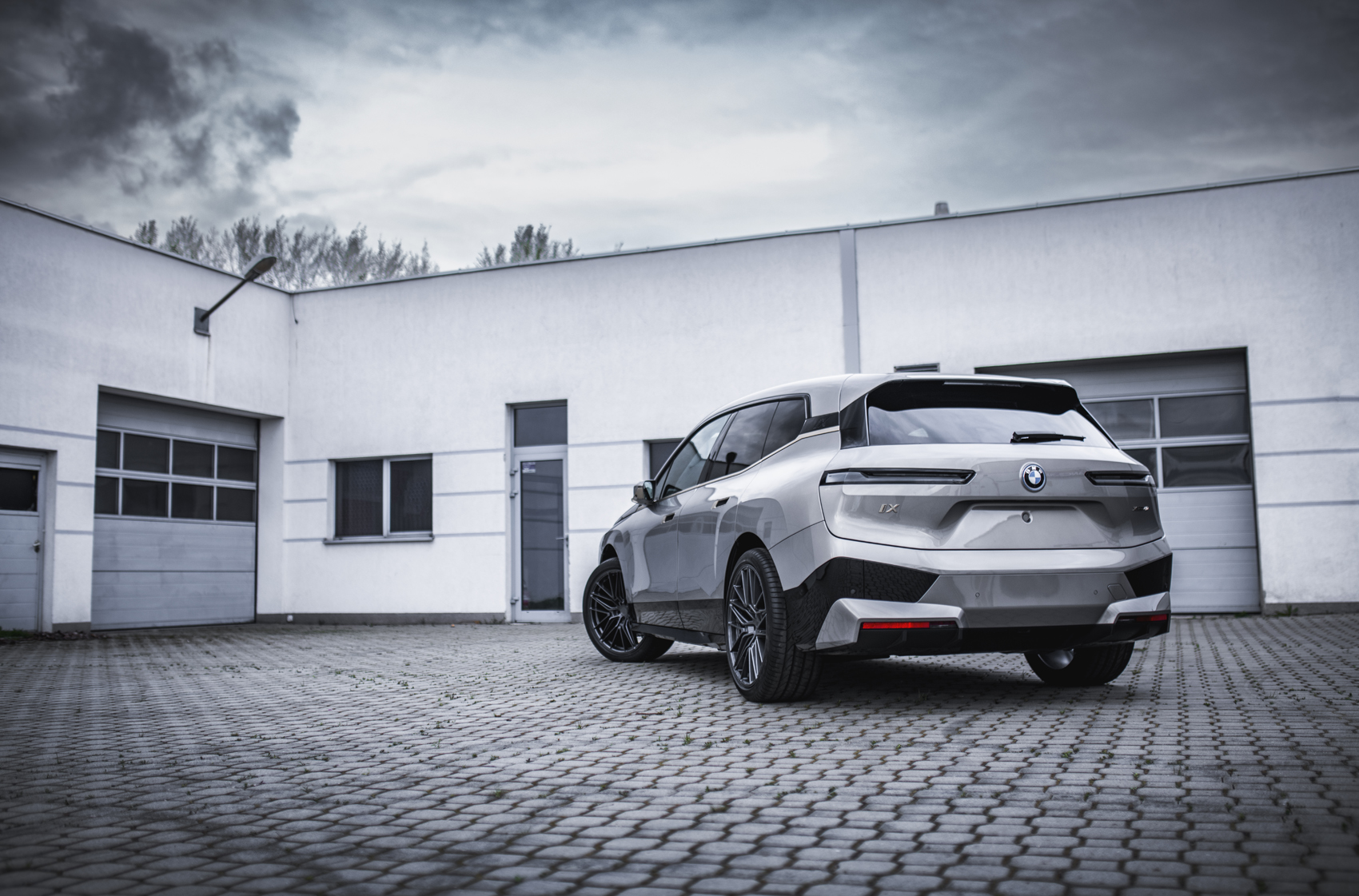 BMW IX
