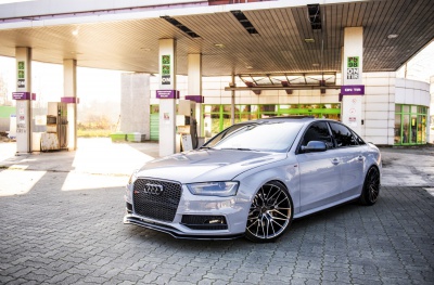 Audi A4 / S4 / RS4