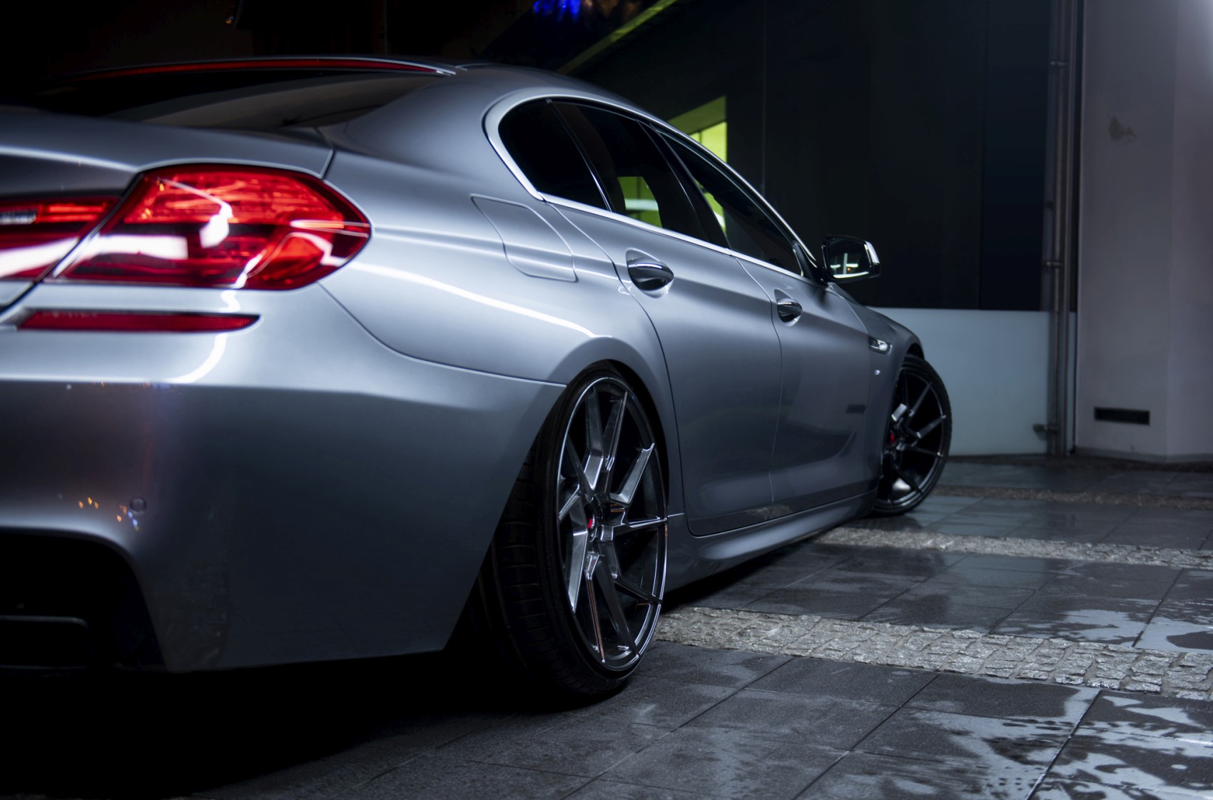 BMW 6 Series / M6