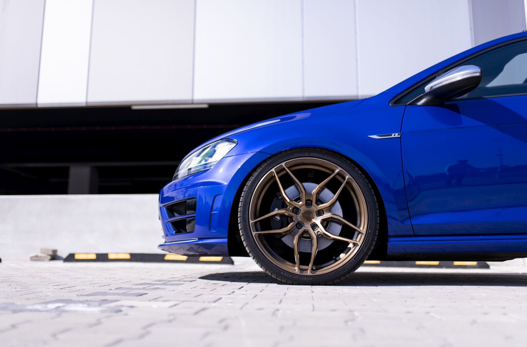Volkswagen Golf / R / GTI