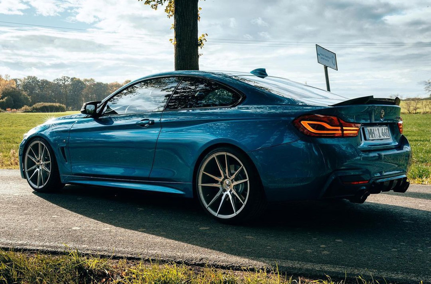 BMW 4 Series / M4