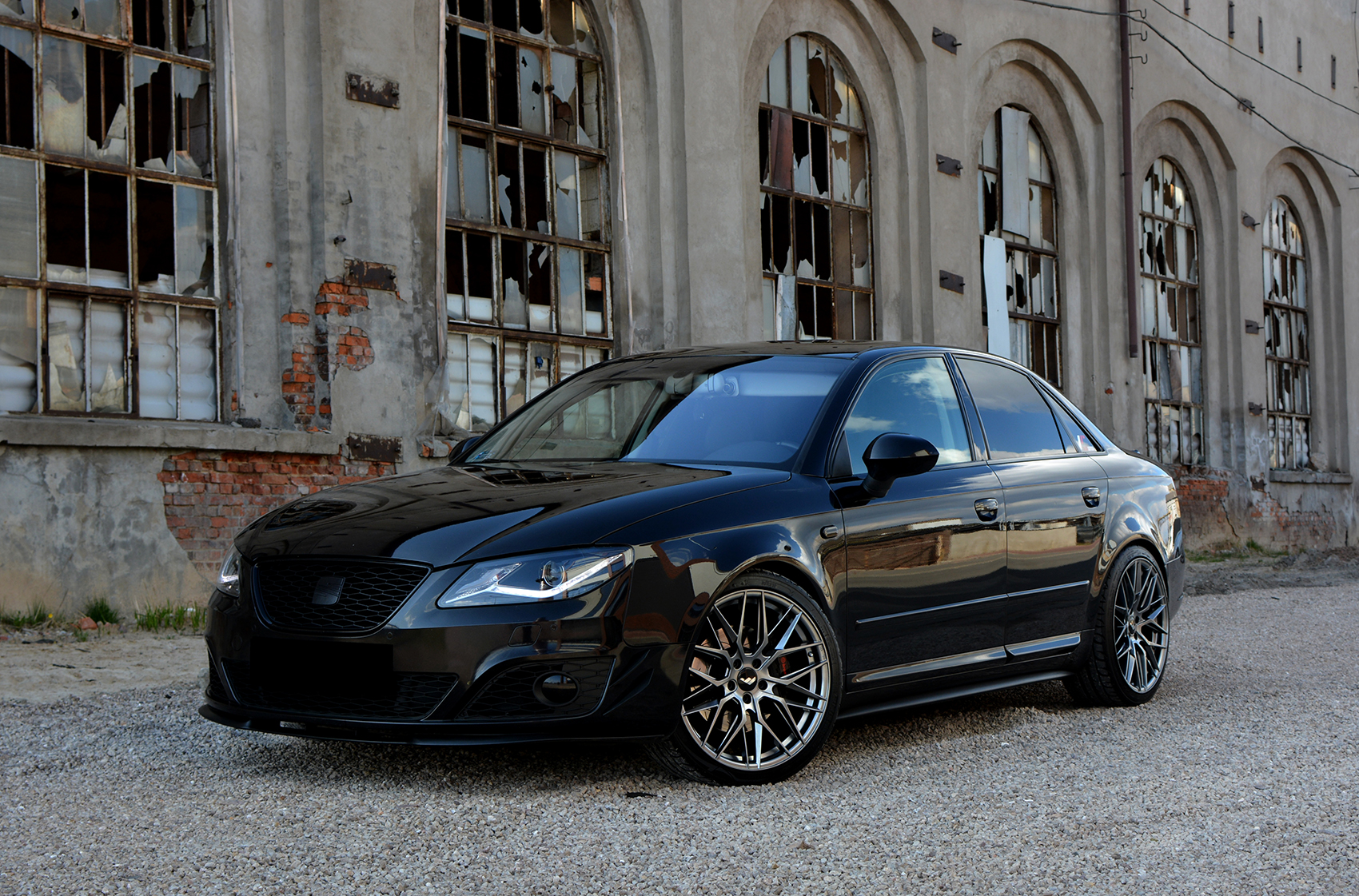 japan-racing-jr28-272-01