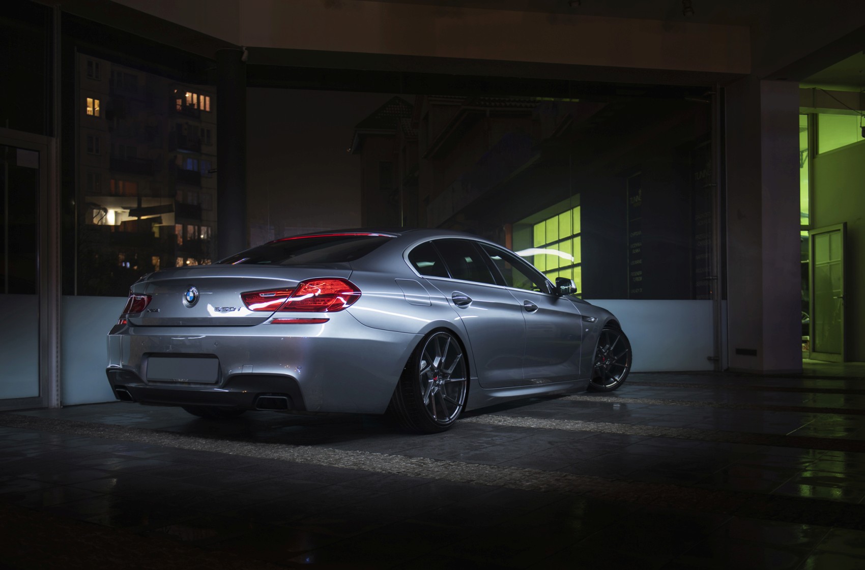 BMW 6 Series / M6