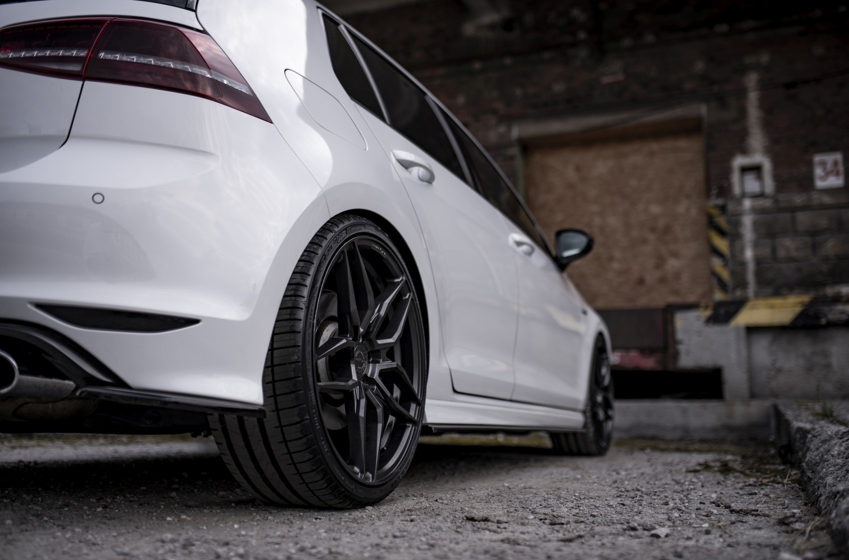 Volkswagen Golf / R / GTI
