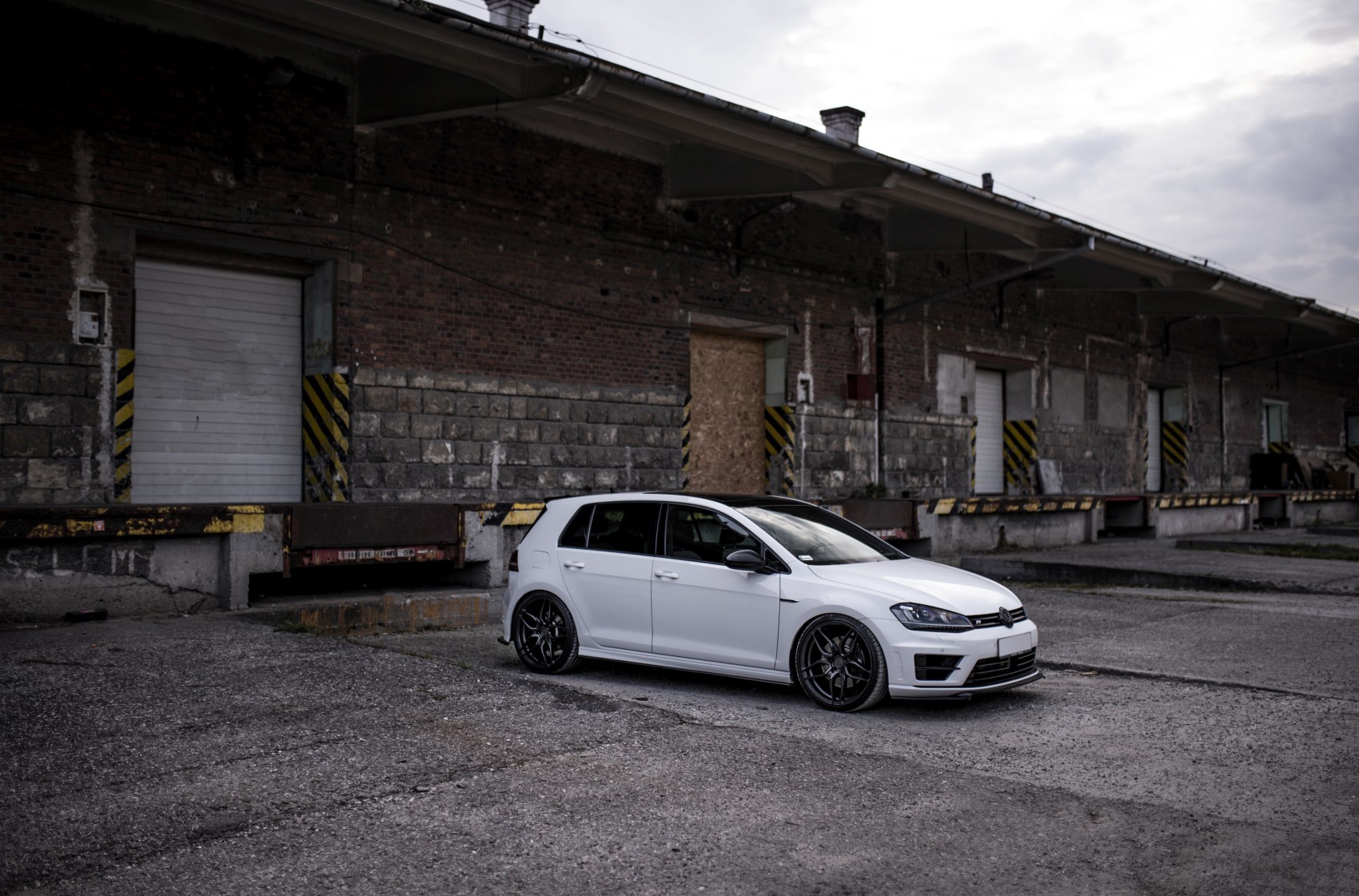 Volkswagen Golf / R / GTI