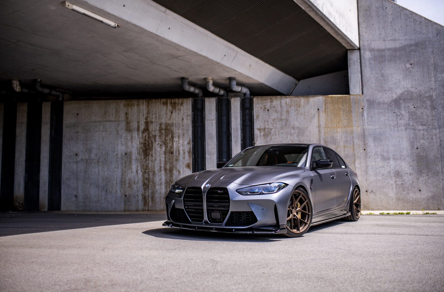 japan-racing-sl01-1285-01