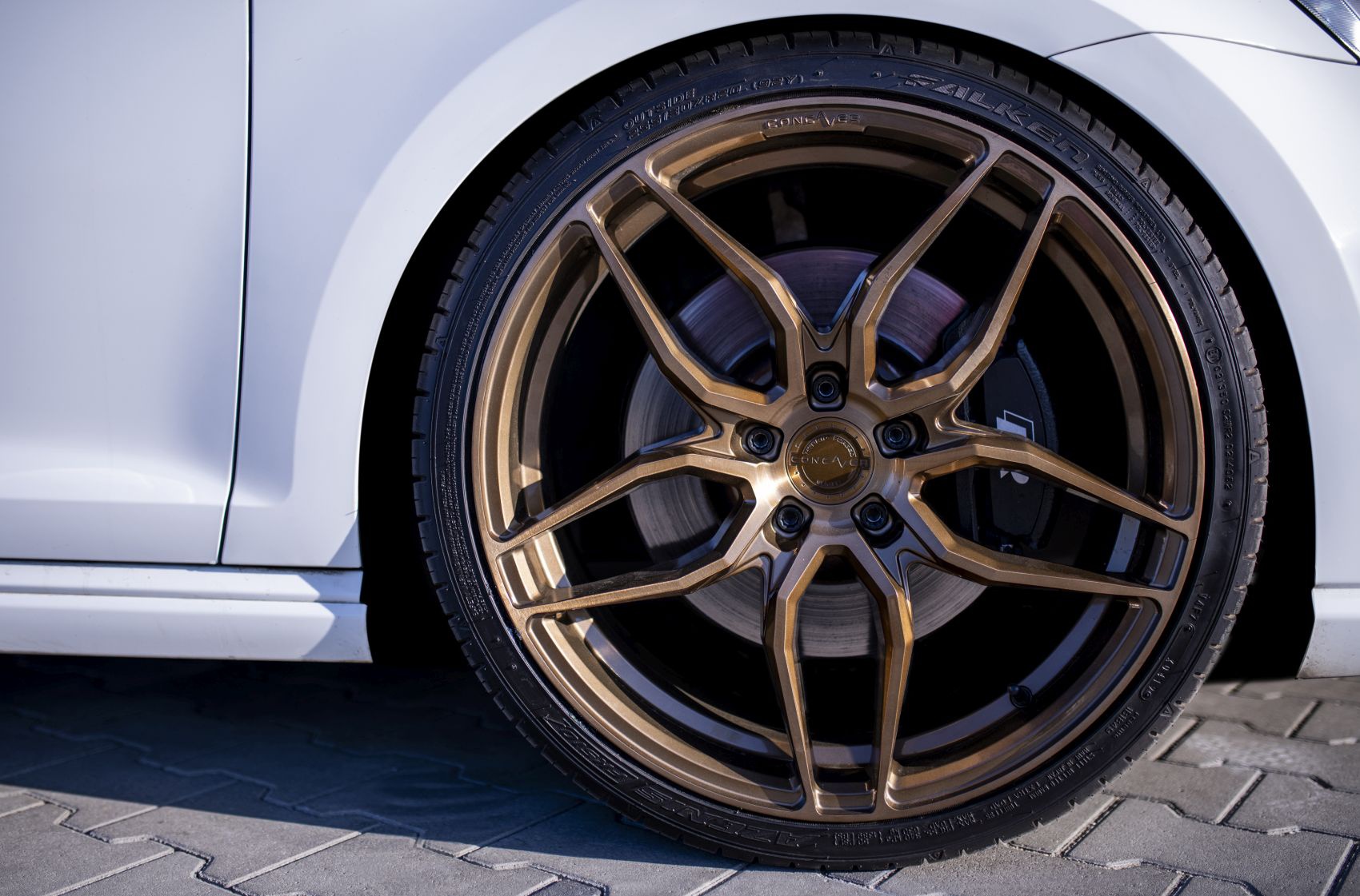 Volkswagen Golf / R / GTI