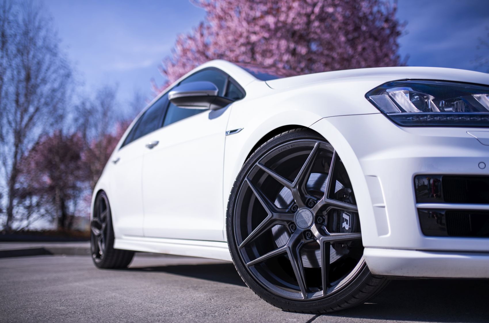 Volkswagen Golf / R / GTI