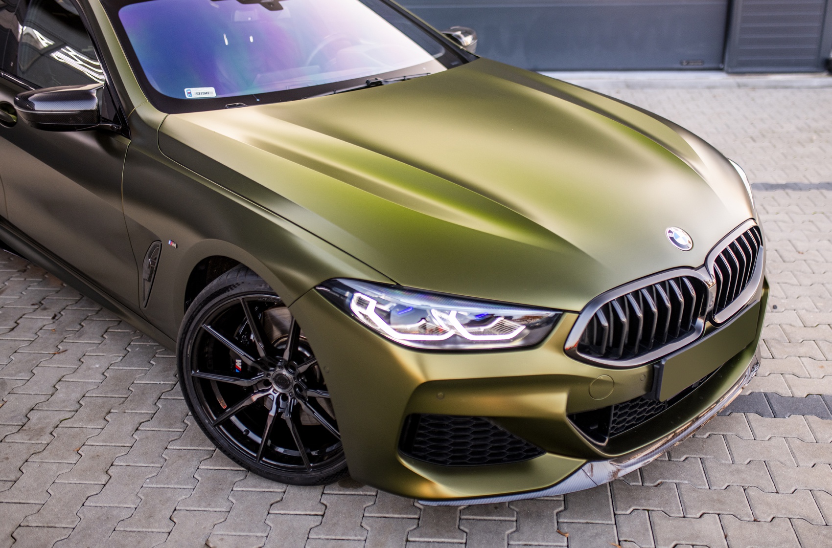 BMW 8 Series / M8