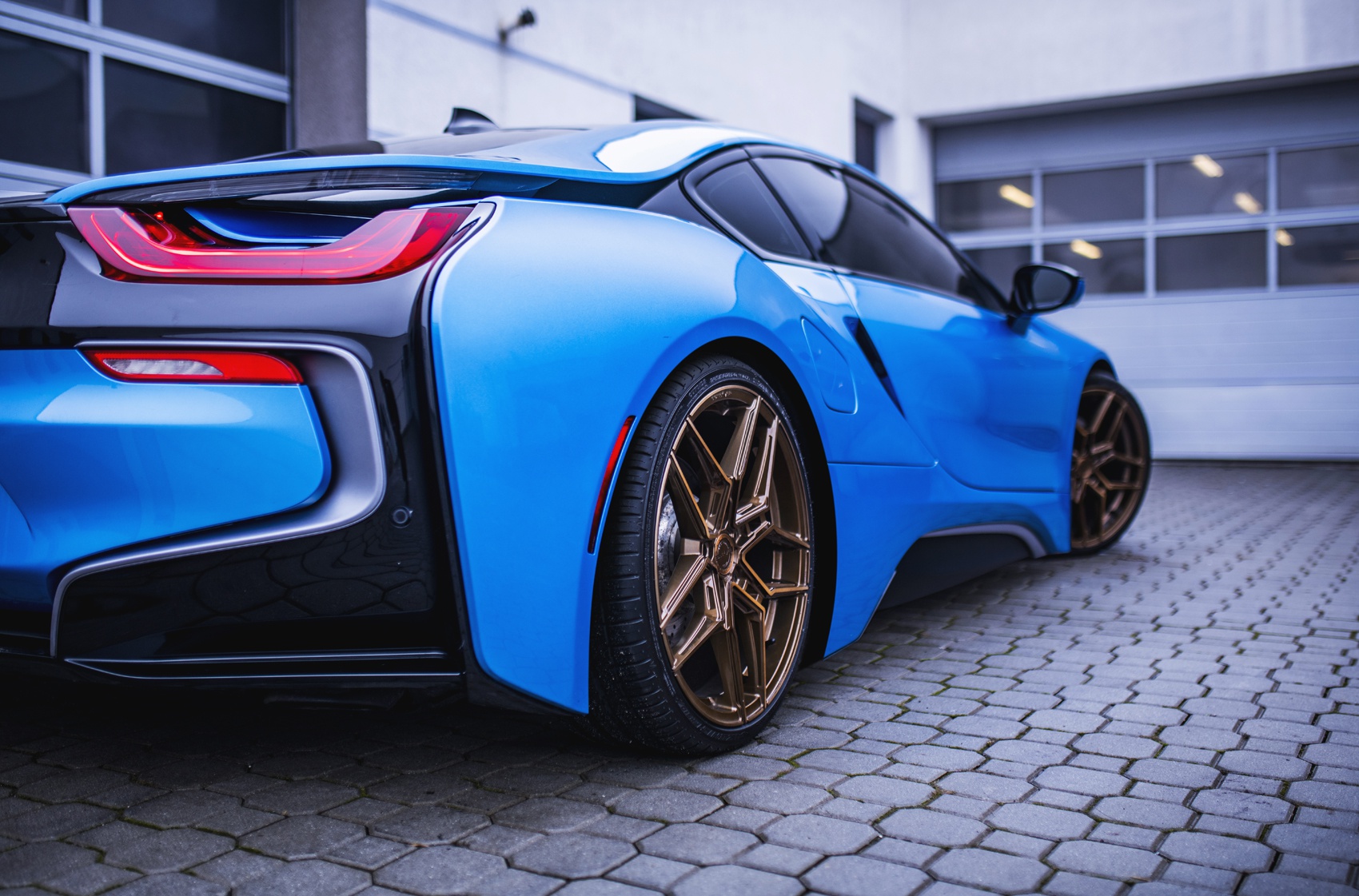 BMW i8