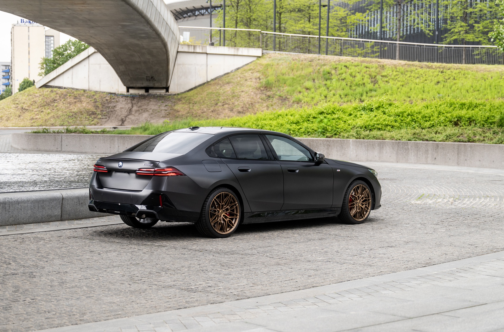 BMW 550e