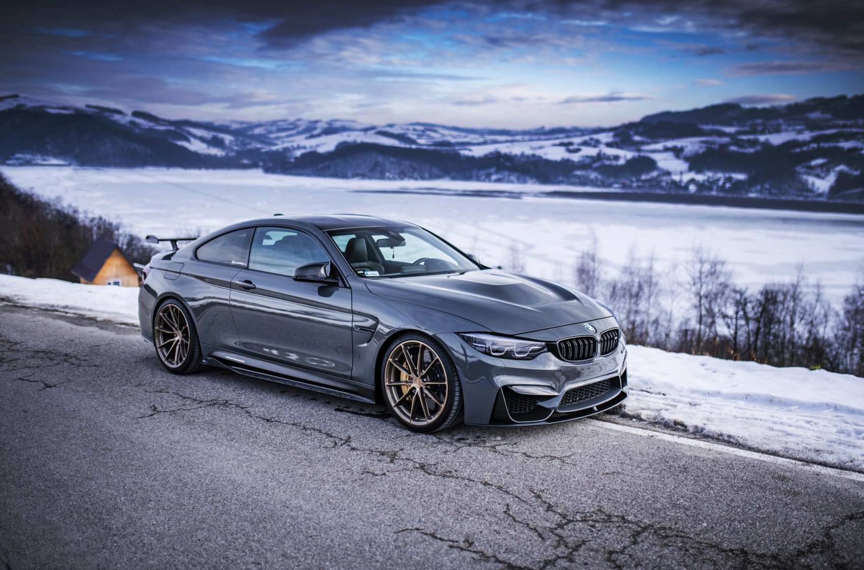 BMW 4 Series / M4