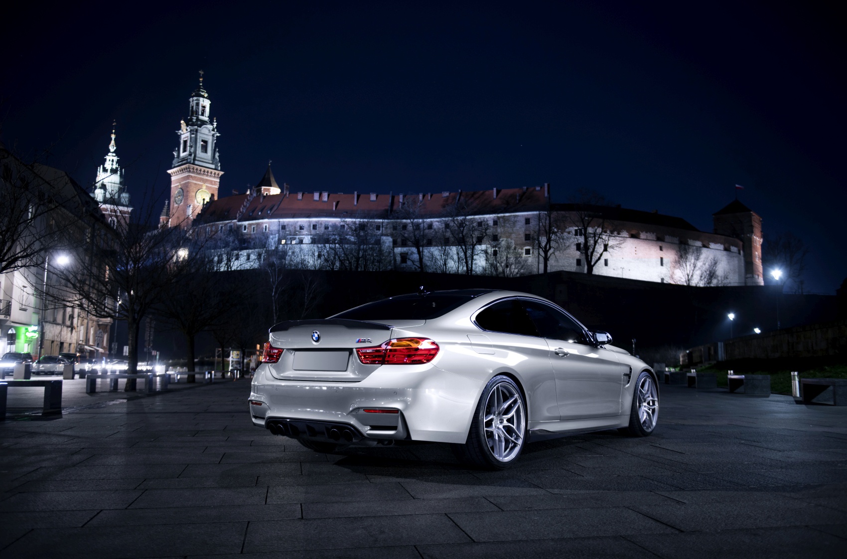 BMW 4 Series / M4