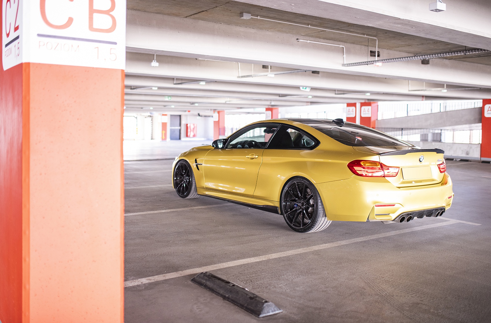 BMW 4 Series / M4
