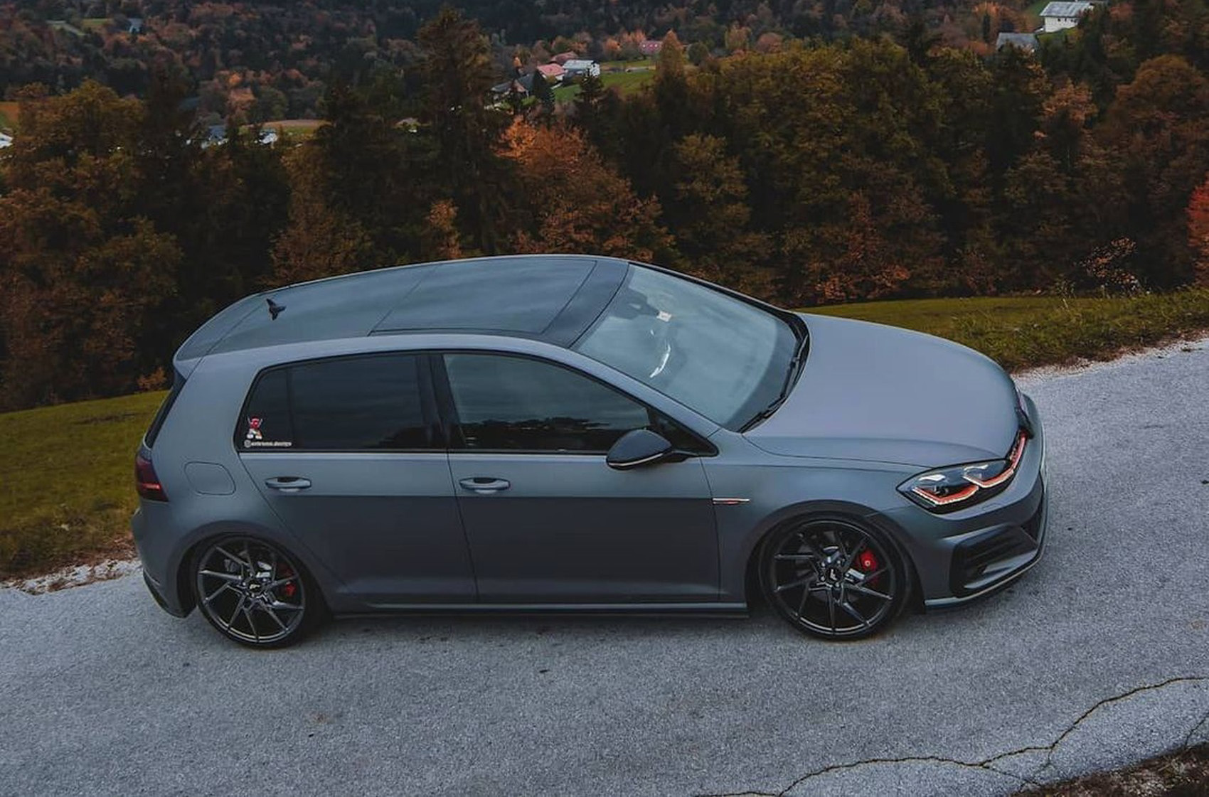 Volkswagen Golf / R / GTI