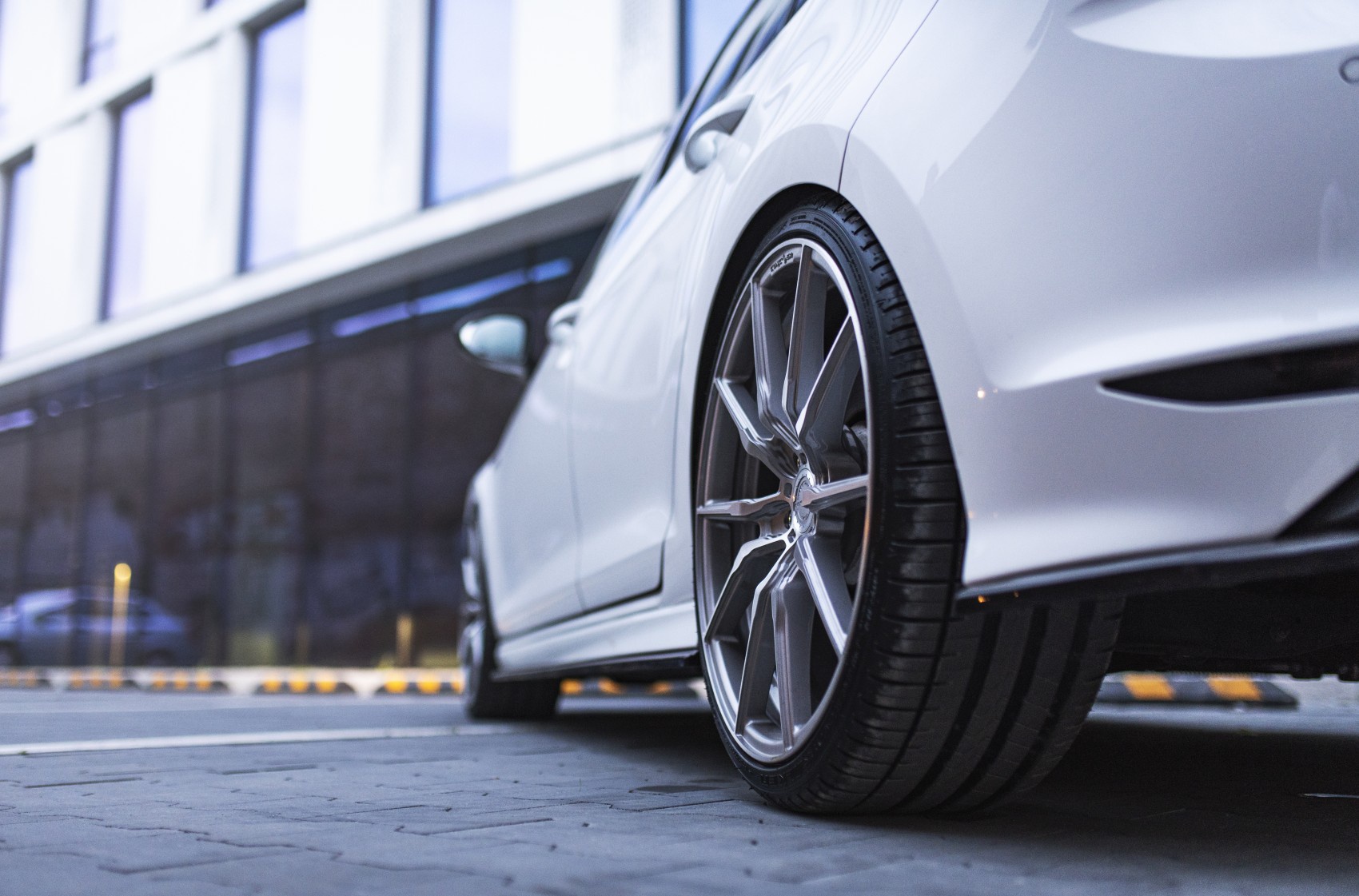 Volkswagen Golf / R / GTI