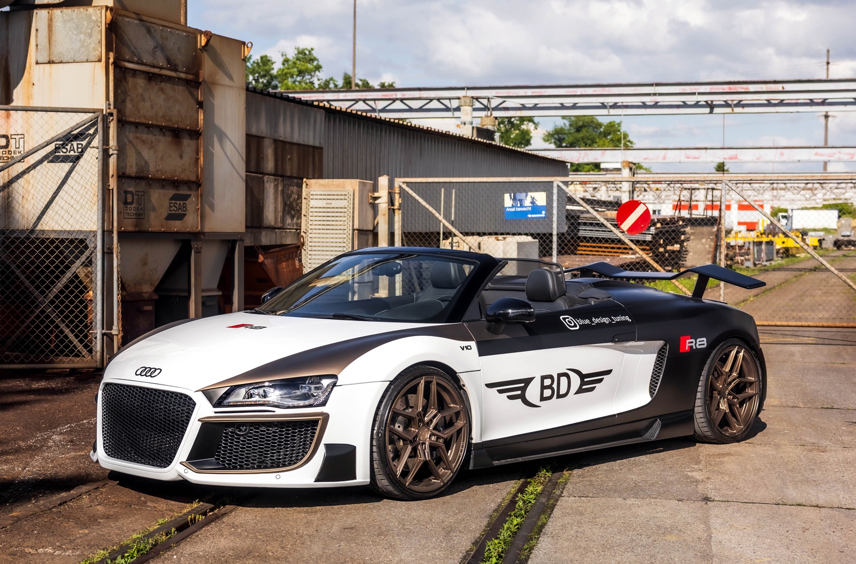Audi R8
