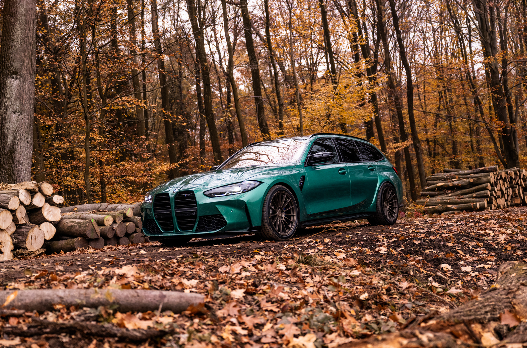 japan-racing-sl05-2213-01