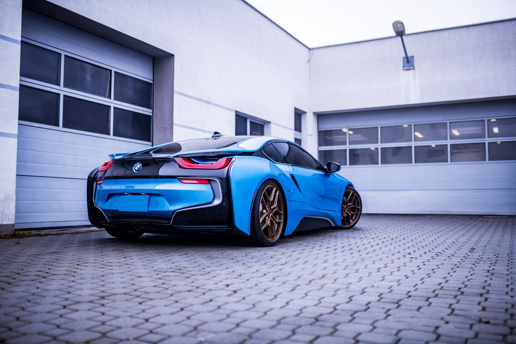BMW i8