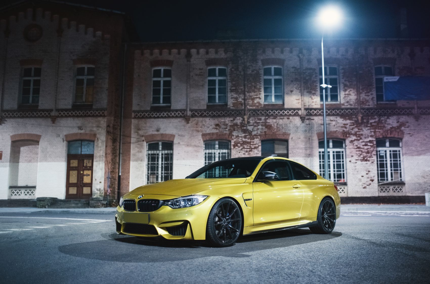 BMW 4 Series / M4