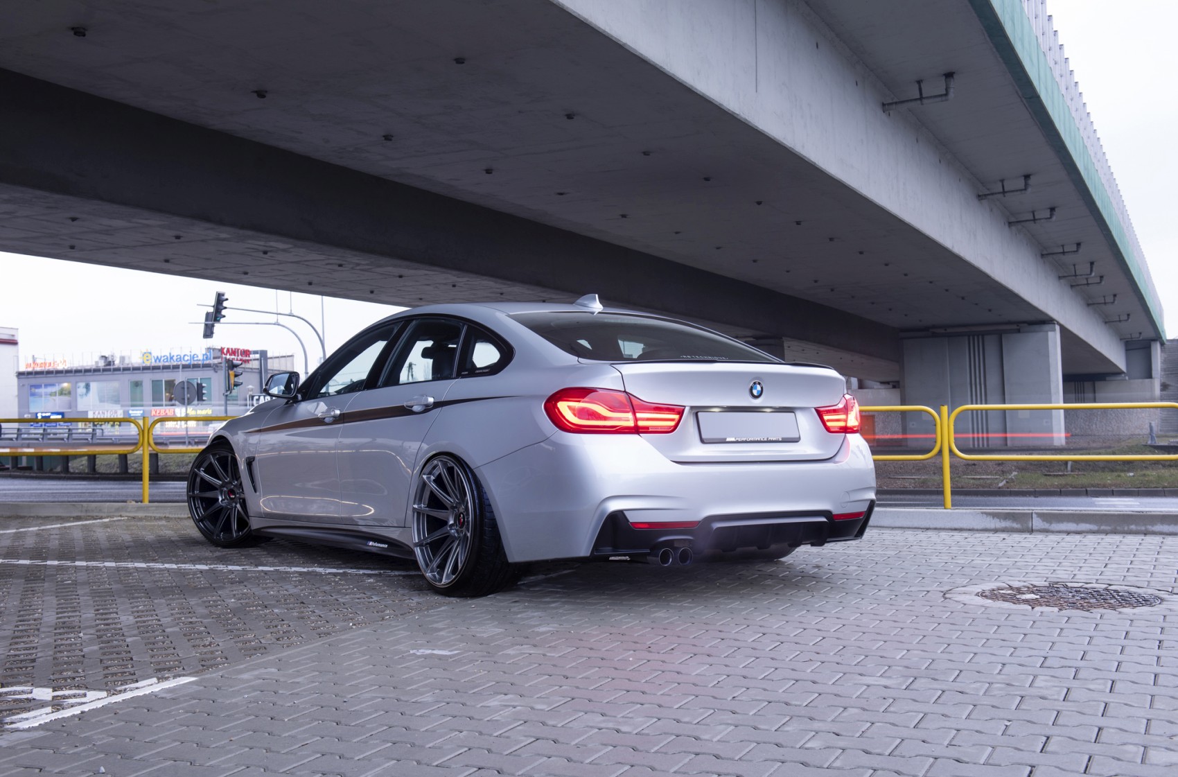 BMW 4 Series / M4