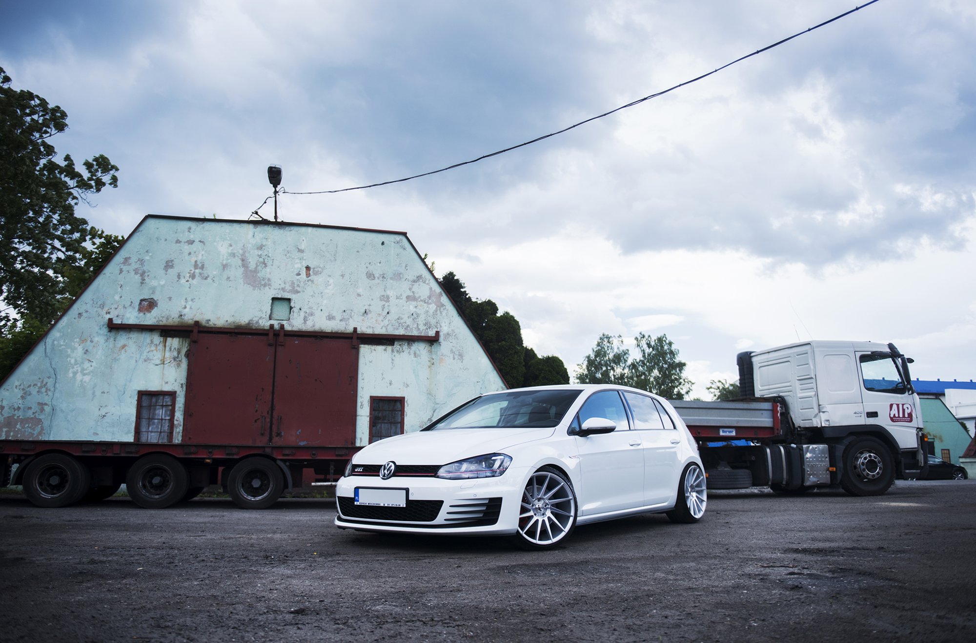Volkswagen Golf / R / GTI